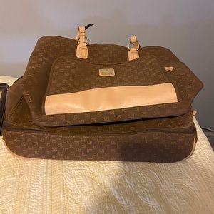 Liz Claiborne Weekend Bag Set